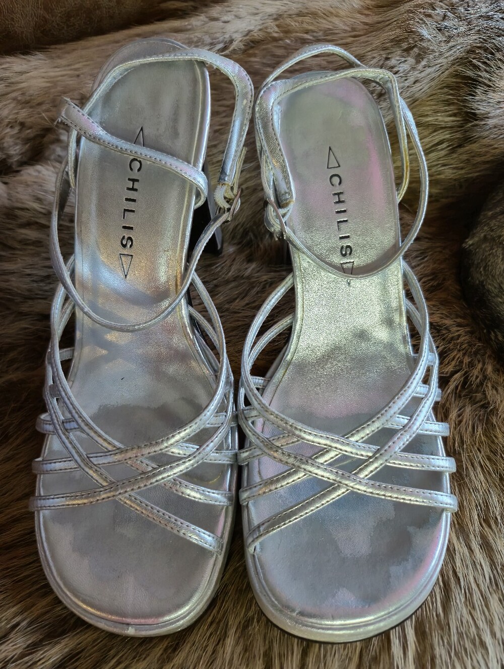 Chilis Metallic Silver Strappy Women's Sandals NWT Size 7